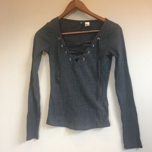 DIVIDED by H&M lace up sweater